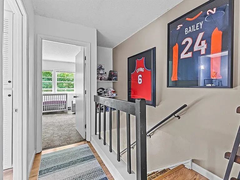 37 Densmore Dr — Photo 26
