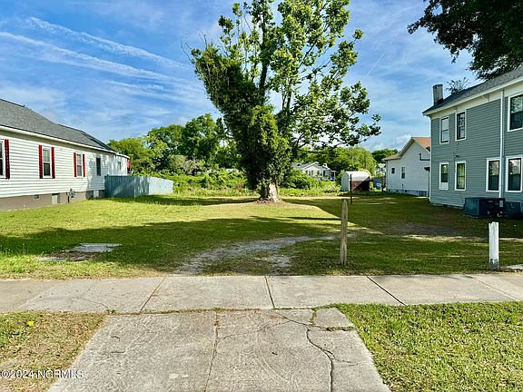 2nd image of 415 Campbell Street