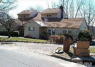 1st image of 130 Mimosa Dr