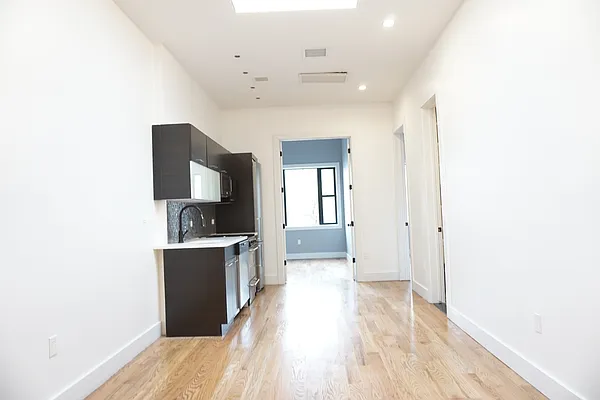 Rented by Lofts and Flats LLC | media 60