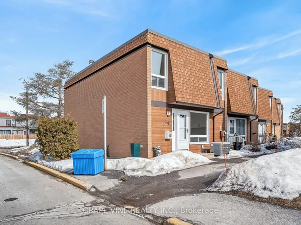 3565 Downpatrick Rd #14, Ottawa, ON K1V 8T3