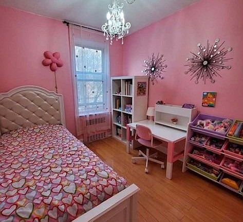 2nd image of 10528 65th Ave APT 5D