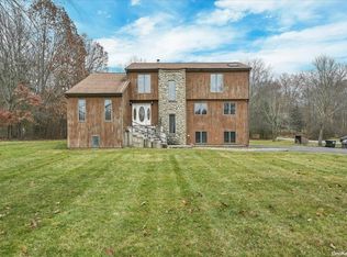 1 Lasser Ln, Salisbury Mills, NY 12577