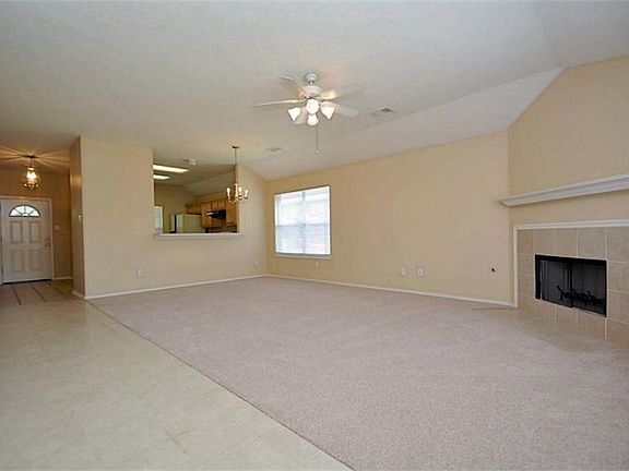 2nd image of 16619 Great Oaks Glen Dr
