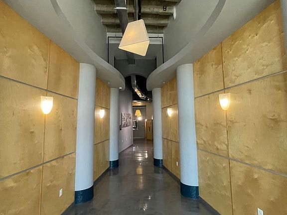 4th image of 415 Saint Pauls Blvd Unit 402