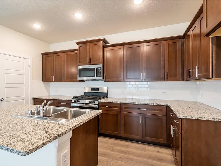 417 Vawter Dr — Photo 3