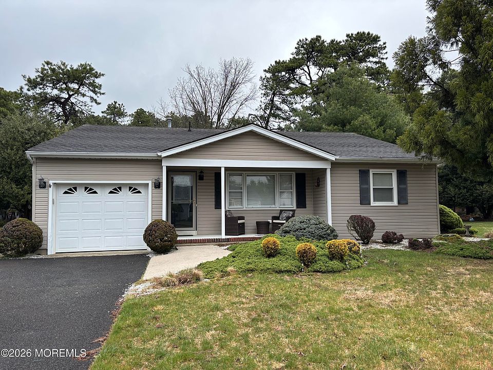 1st image of 30 Whitmore Drive