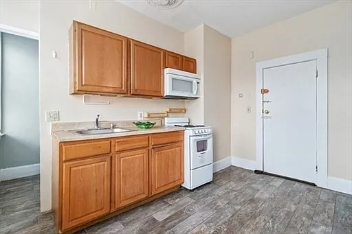280 Cross St #6 — Photo 4