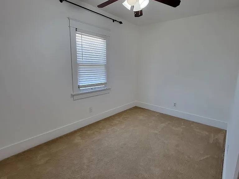 321 Grand Ave — Photo 31