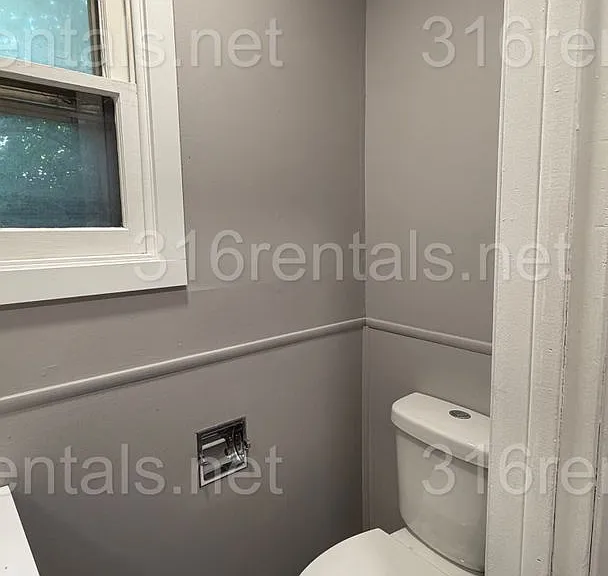 514 W 4th Ave — Photo 10