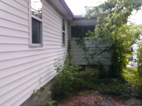 3rd image of 1090 Elda Ln