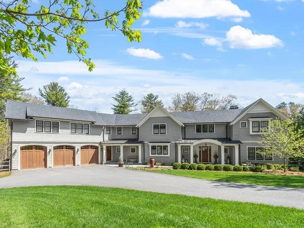 343 Nashawtuc Rd, Concord, MA 01742