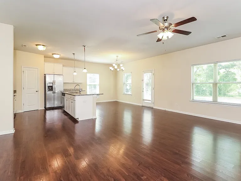 2100 Mingus Cabin Ln — Photo 6