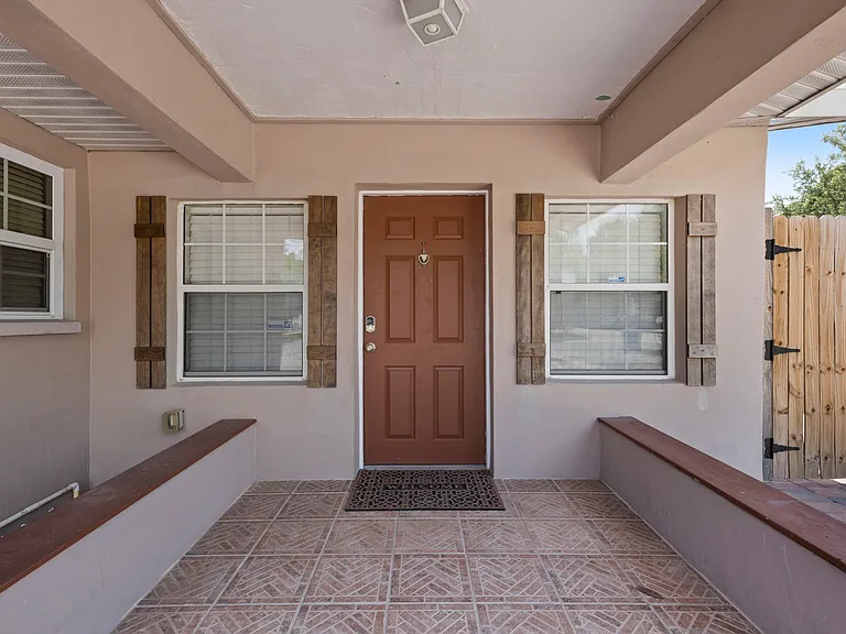 2424 Whippoorwill Cir #2 — Photo 4