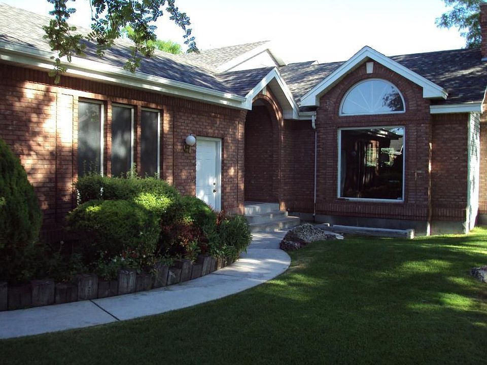 1st image of 3505 Sun Cir