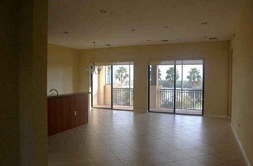4th image of 2925 NW 126th Ave #4241