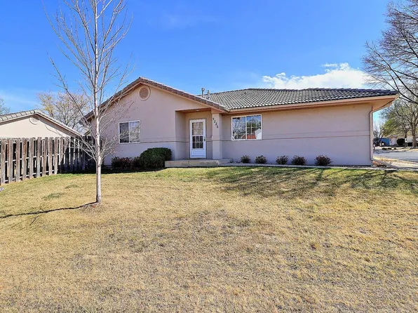 5226 W 11th St, Greeley, CO 80634