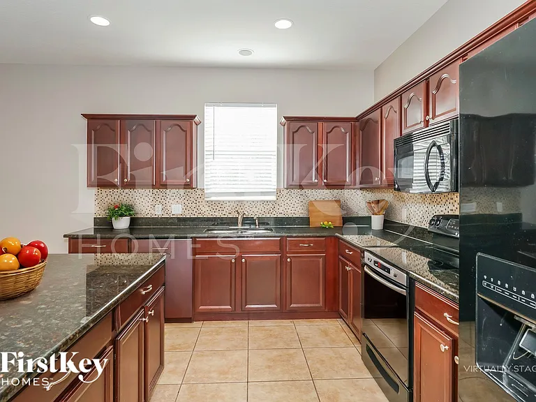 3329 Sorrel Ct — Photo 8