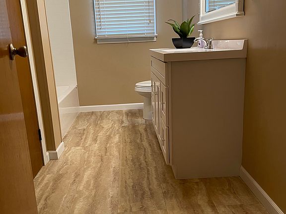 4th image of 504 Bellemin St