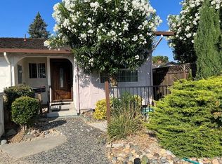 1652 Town Club Dr, San Jose, CA 95124