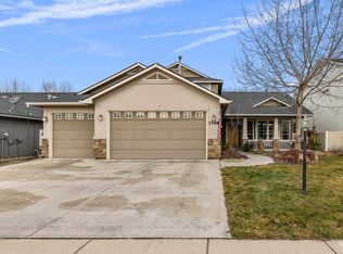1748 W Apgar Creek Dr, Meridian, ID 83646