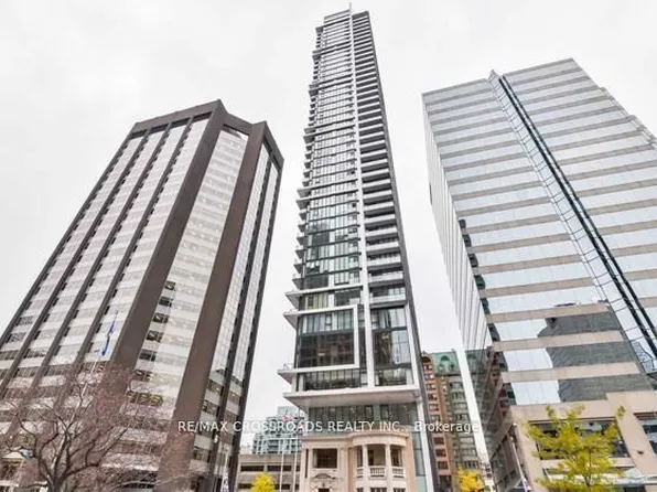 426 University Ave, Toronto, ON
