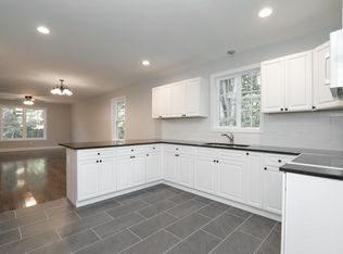 618 Barry St #618, Feeding Hills, MA 01030