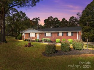 614 W 22nd St, Kannapolis, NC 28081