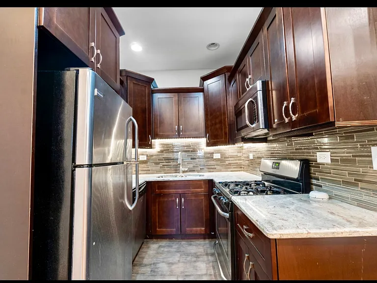 2340 W Taylor St #2 — Photo 4