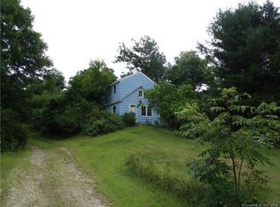 34 North Rd, Waterford, CT 06385