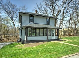 34 Baker Ave, Hermitage, PA 16148