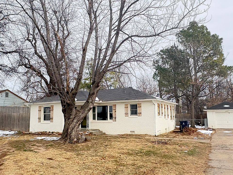 1st image of 1800 N Eagle Ln