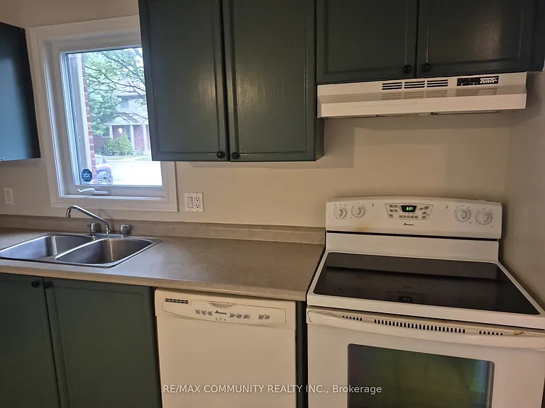 511 Admiral Dr W #65 — Photo 15