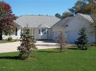 13763 Caves Rd, Novelty, OH 44072