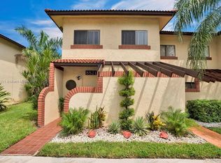 8821 NW 48th St, Sunrise, FL 33351