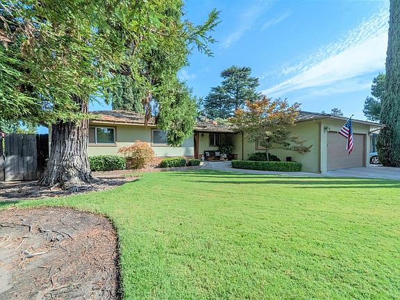 3rd image of 2565 Canal Dr