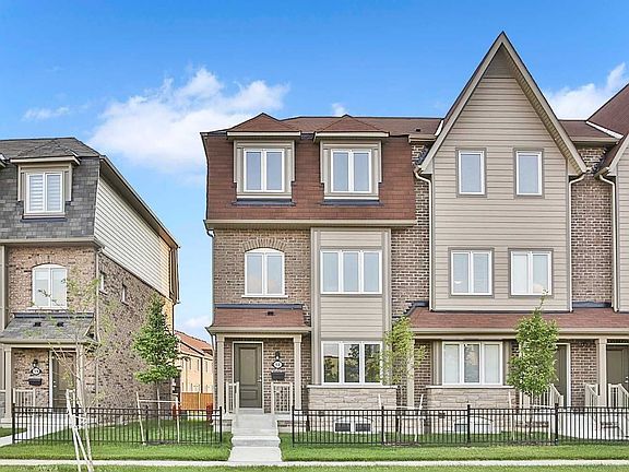 3rd image of 50 Edinburgh Dr #18