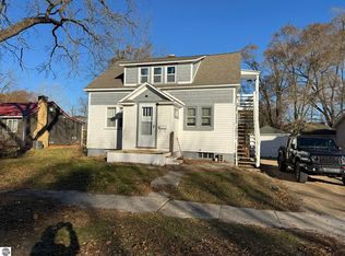 211 E Bennett Ave, Mount Pleasant, MI 48858