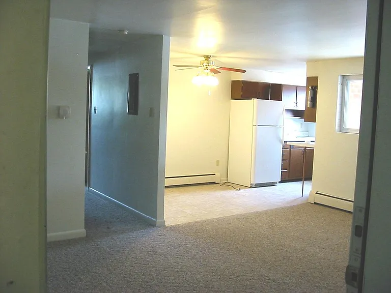 334 Main St #B4 — Photo 6