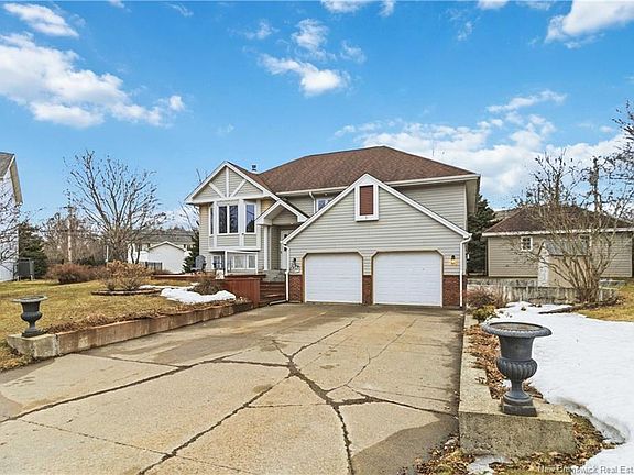 3rd image of 23 Flint Ct