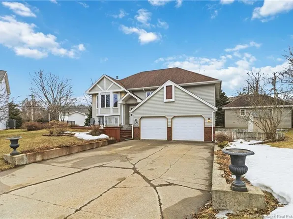 23 Flint Ct, Moncton, NB E1G 2E6