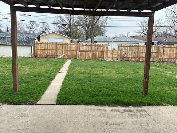 3rd image of 1824 Lincoln St #1822