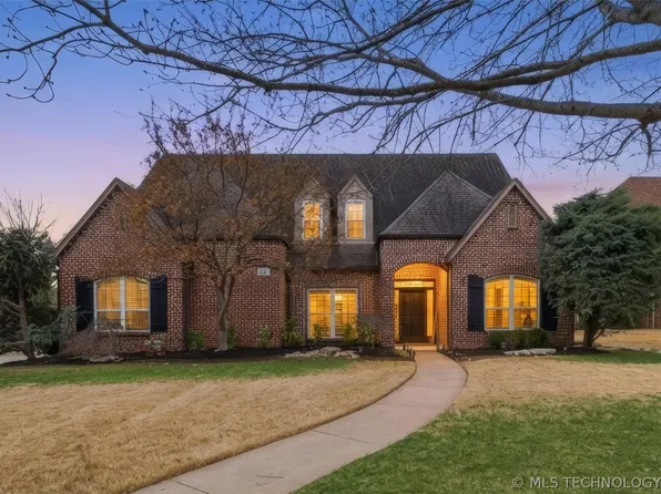 9152 E 103rd St, Tulsa, OK 74133