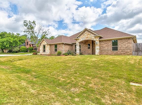 3rd image of 9129 Hanging Moss Dr