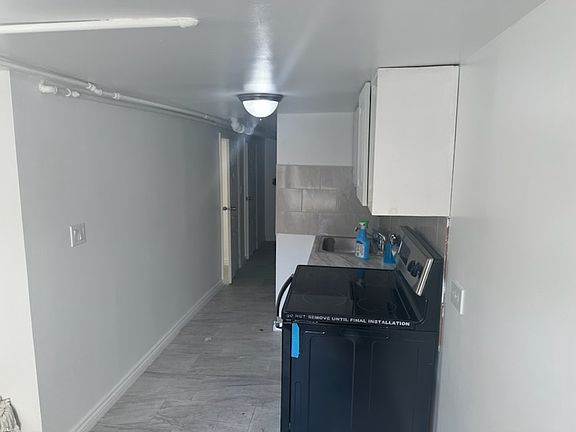 2nd image of 826 E 216th St Floor 1