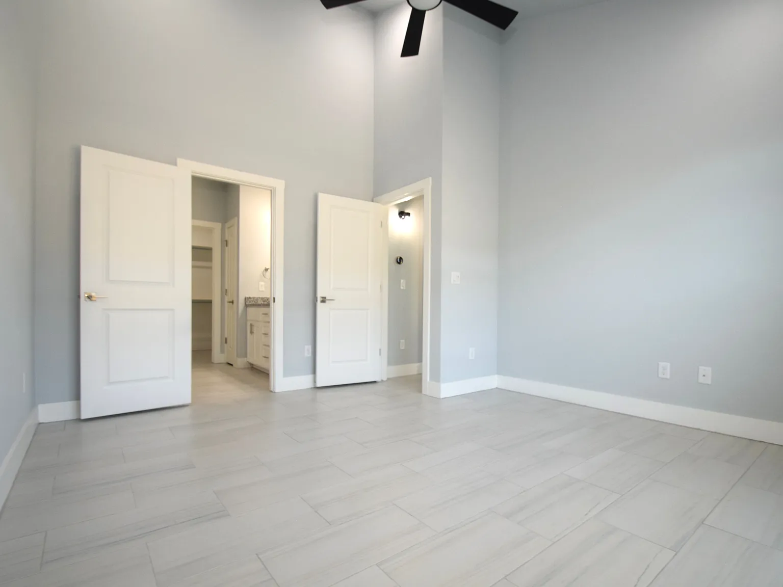 3 bed, 2.5 bath, 1420 sqft, $1,650 — Photo 4