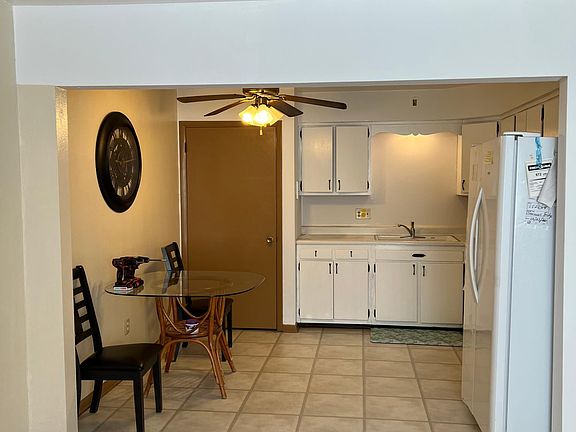 2nd image of 142 Flintridge Dr APT 3