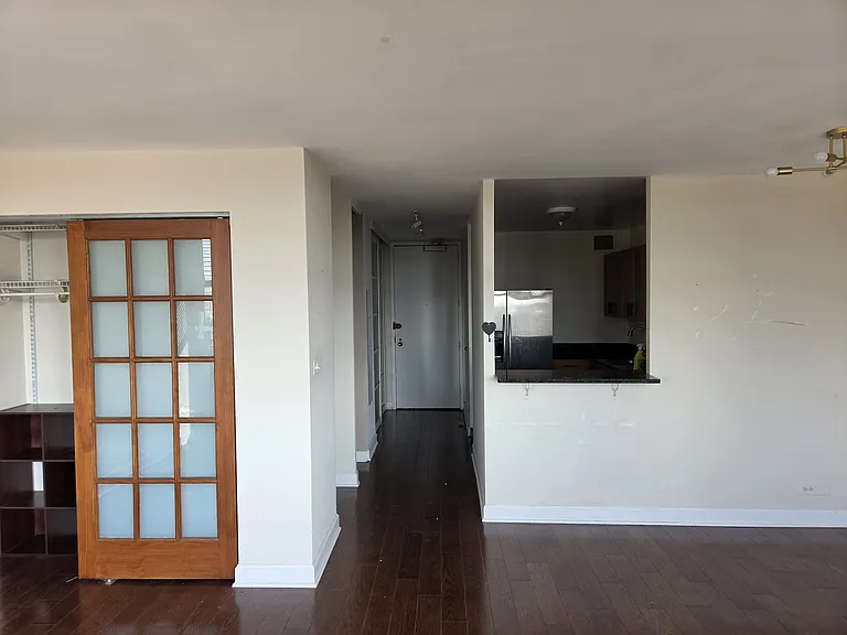 444 W Fullerton Pkwy — Photo 7