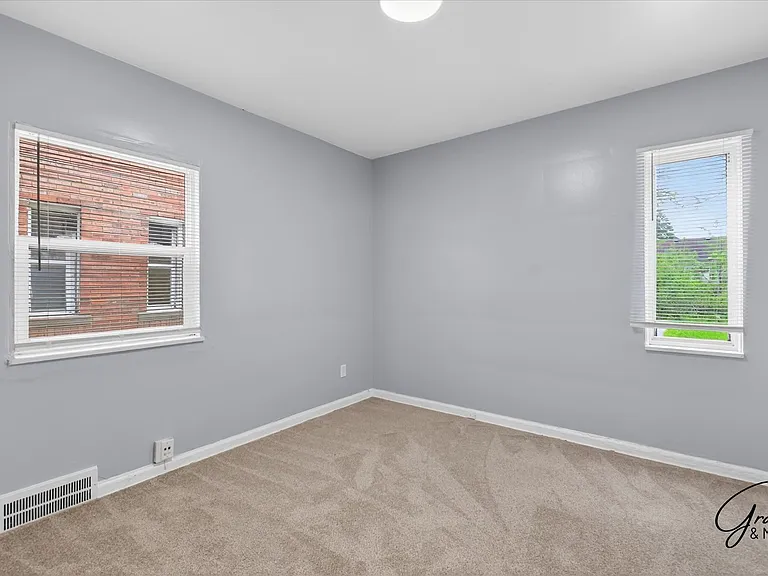 10644 Stratman St — Photo 18