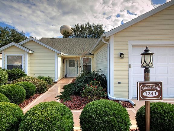 3rd image of 1241 Augustine Dr